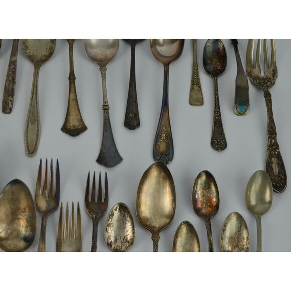 Large Lot 44 Vintage Antique Silverware Flatware Mixed Brands Patterns - Picture 6 of 16